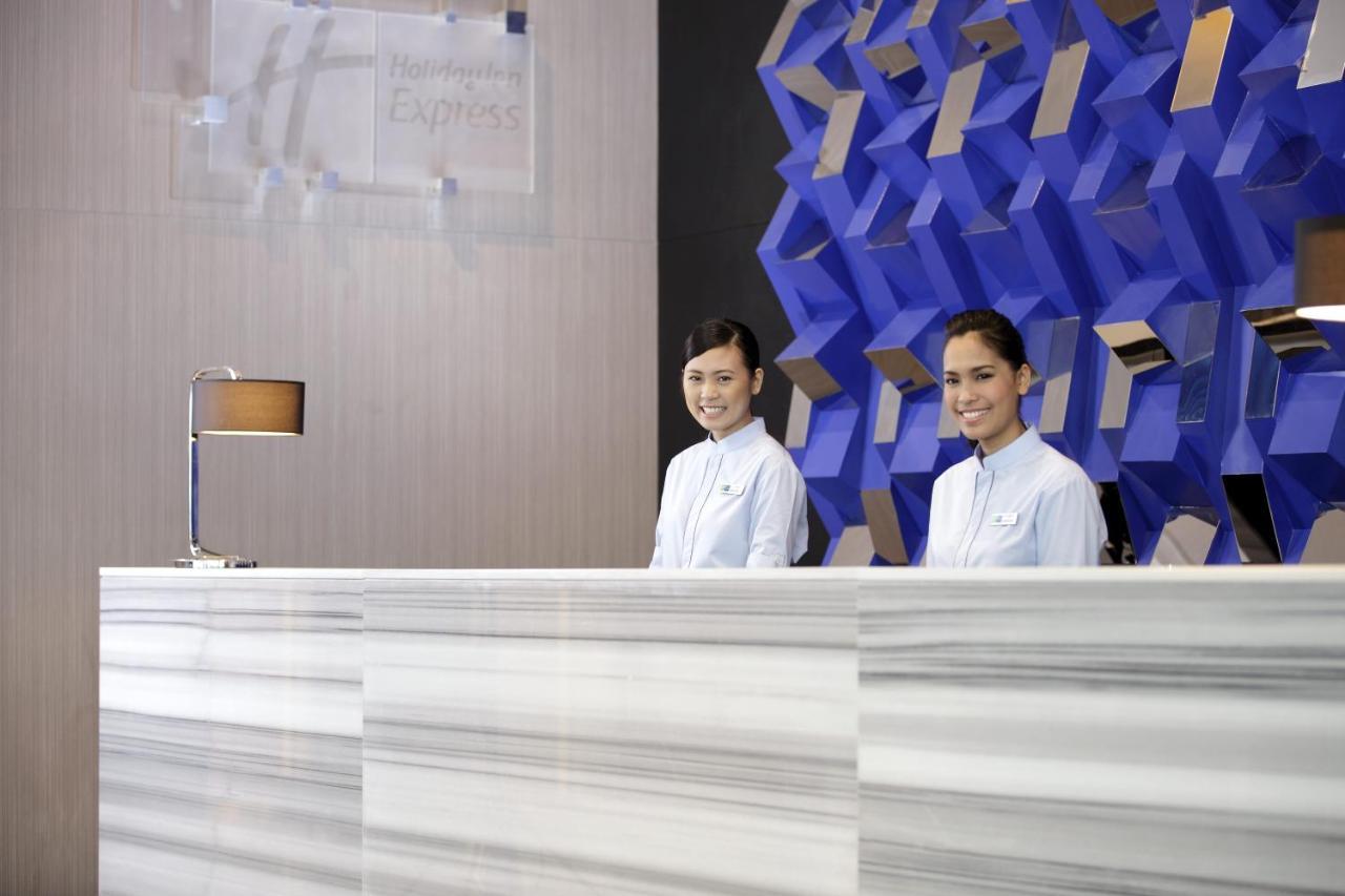 Holiday Inn Express Bengaluru Whitefield Itpl By Ihg Exterior photo