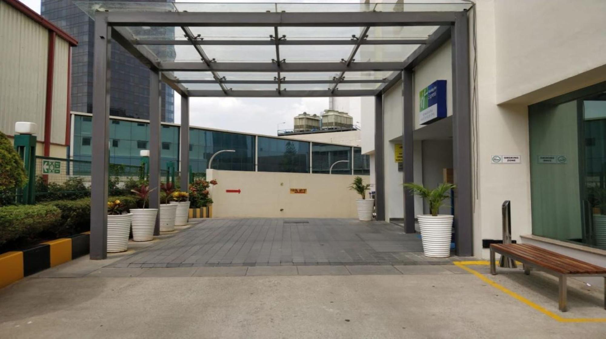 Holiday Inn Express Bengaluru Whitefield Itpl By Ihg Exterior photo