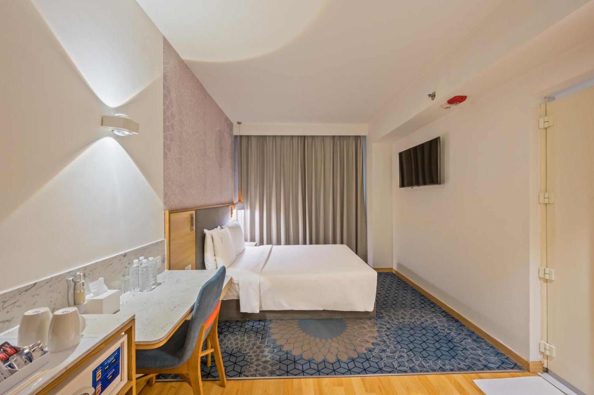Holiday Inn Express Bengaluru Whitefield Itpl By Ihg Exterior photo