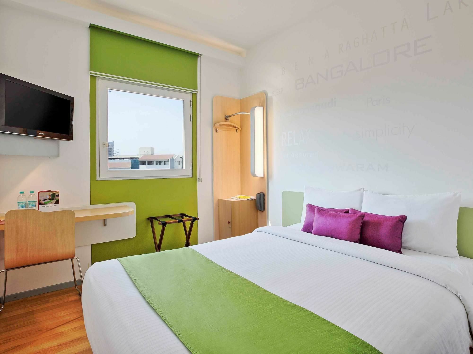 Holiday Inn Express Bengaluru Whitefield Itpl By Ihg Exterior photo